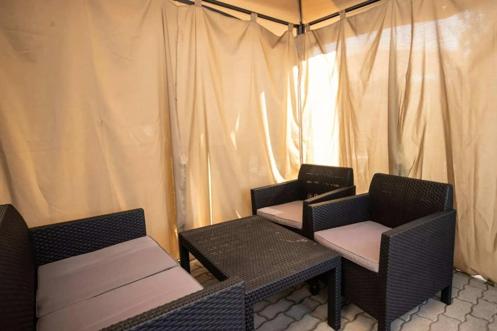Family Friendly Apartments With A Swimming Pool Njivice, Krk - 21862 Njivice