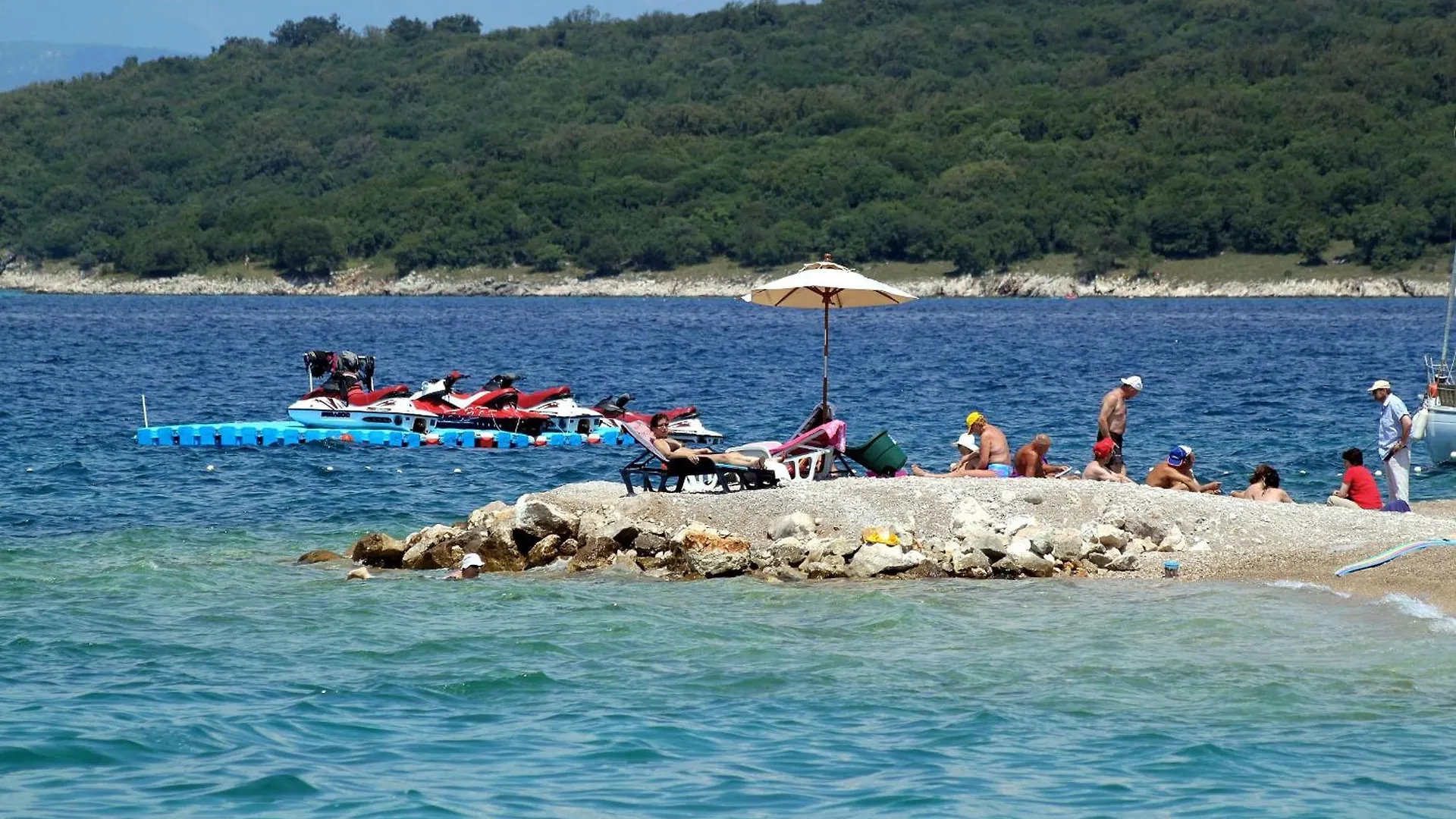 Family Friendly Apartments With A Swimming Pool Njivice, Krk - 21862 0*, Njivice Croatia